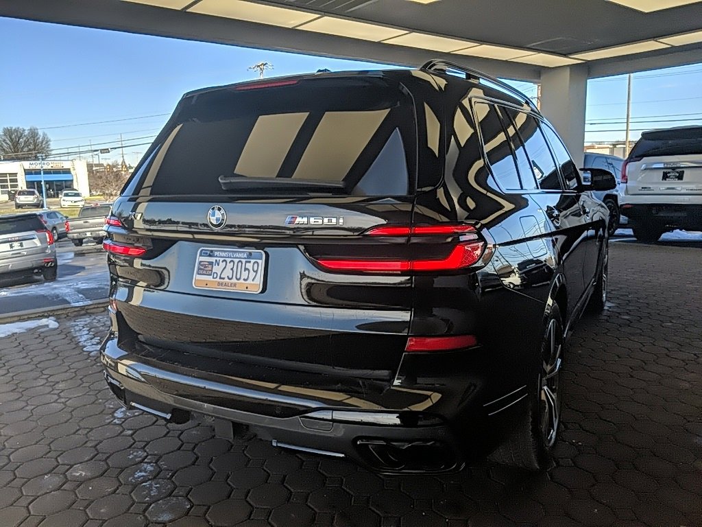 Used 2024 BMW X7 M60i w/ Executive Package image 6