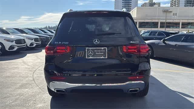 Certified 2025 Mercedes-Benz GLB 250 4MATIC image 7