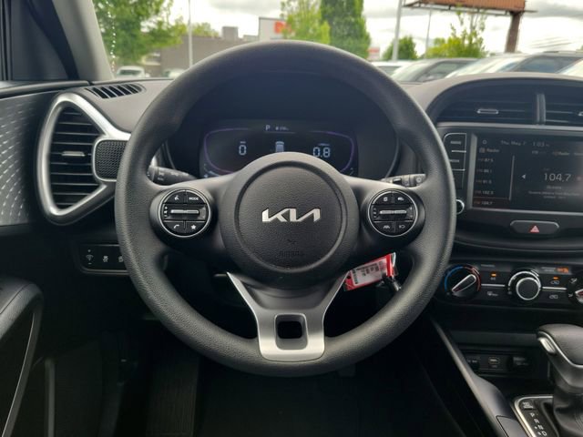 Certified 2025 Kia Soul LX w/ LX Technology Package FWD image 10