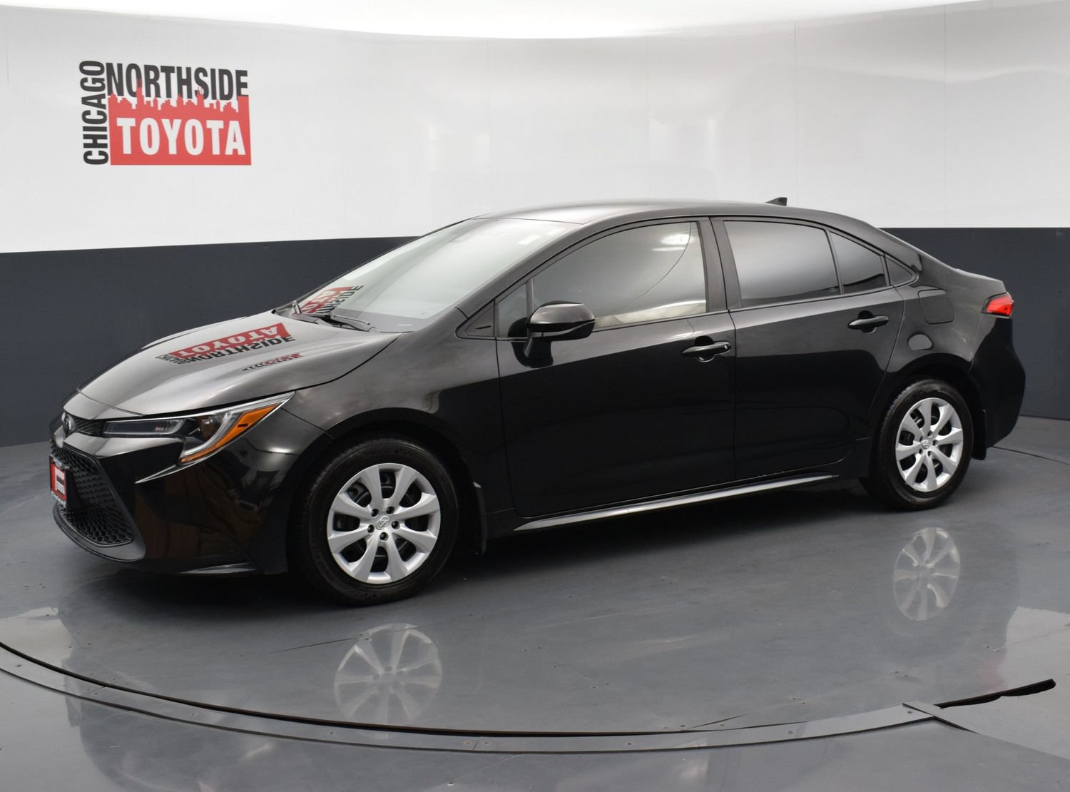 Used 2022 Toyota Corolla LE FWD image 8