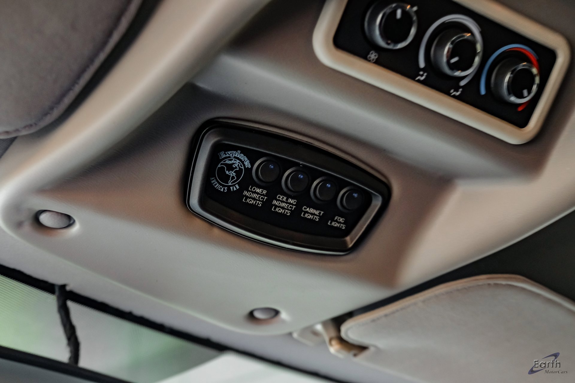 Used 2023 Chevrolet Express 2500 image 39