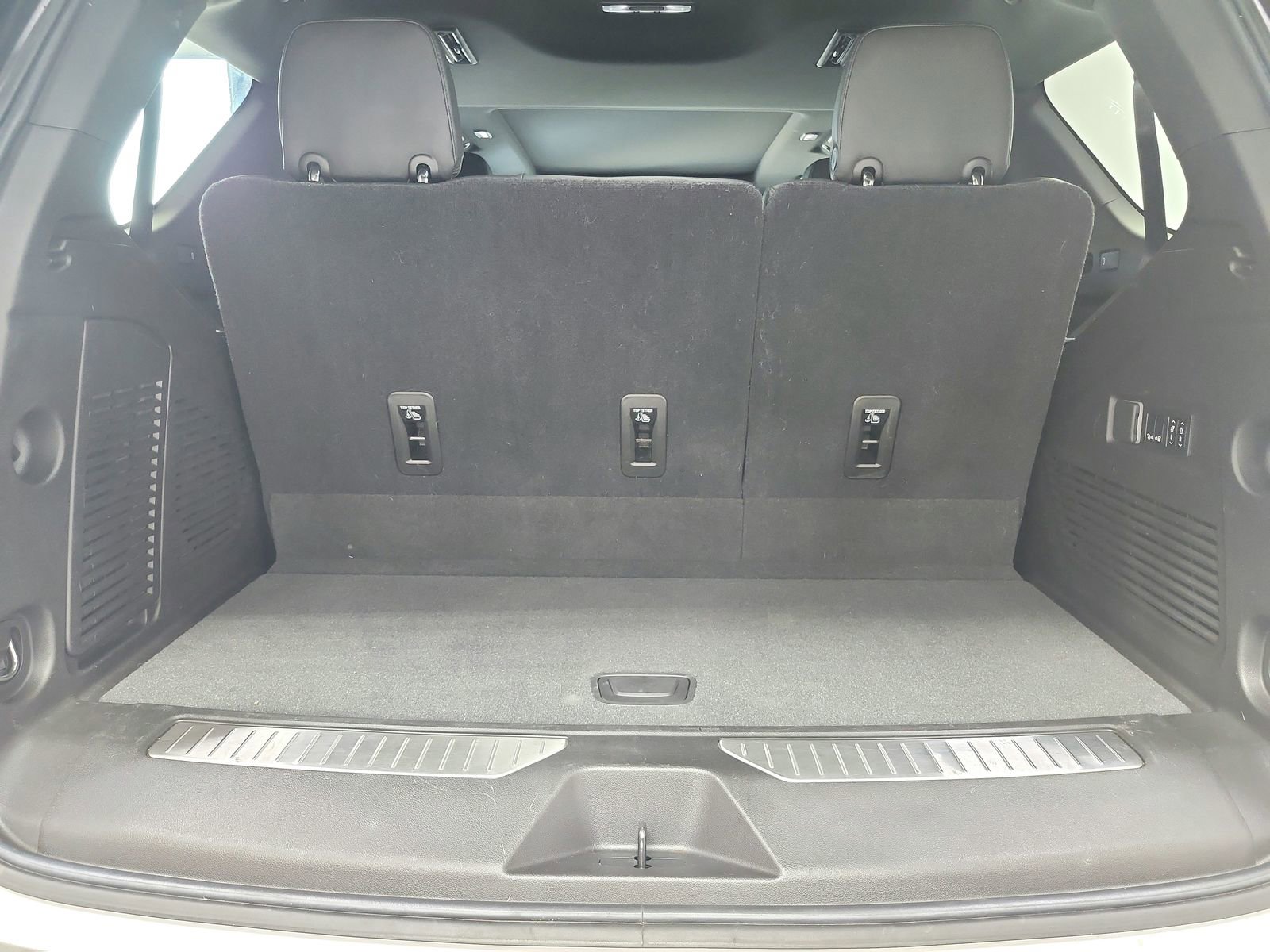 Used 2021 Chevrolet Tahoe RST w/ Luxury Package image 44