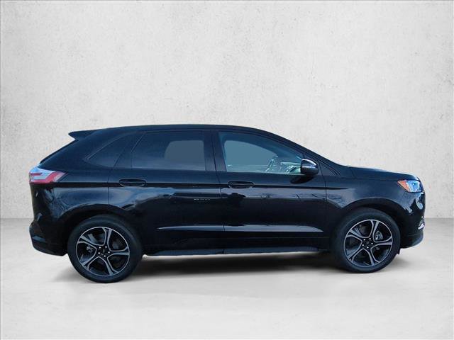 Used 2020 Ford Edge ST w/ Cold Weather Package image 4