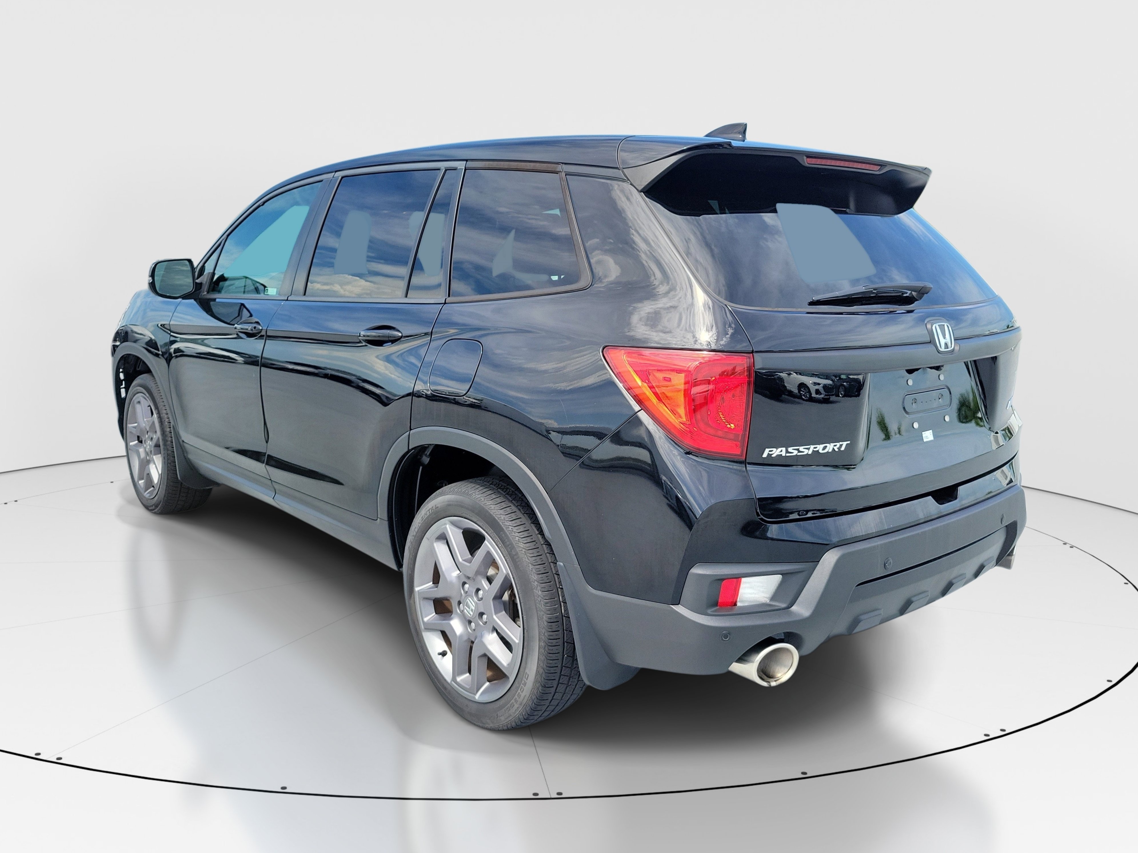 Used 2022 Honda Passport EX-L image 4