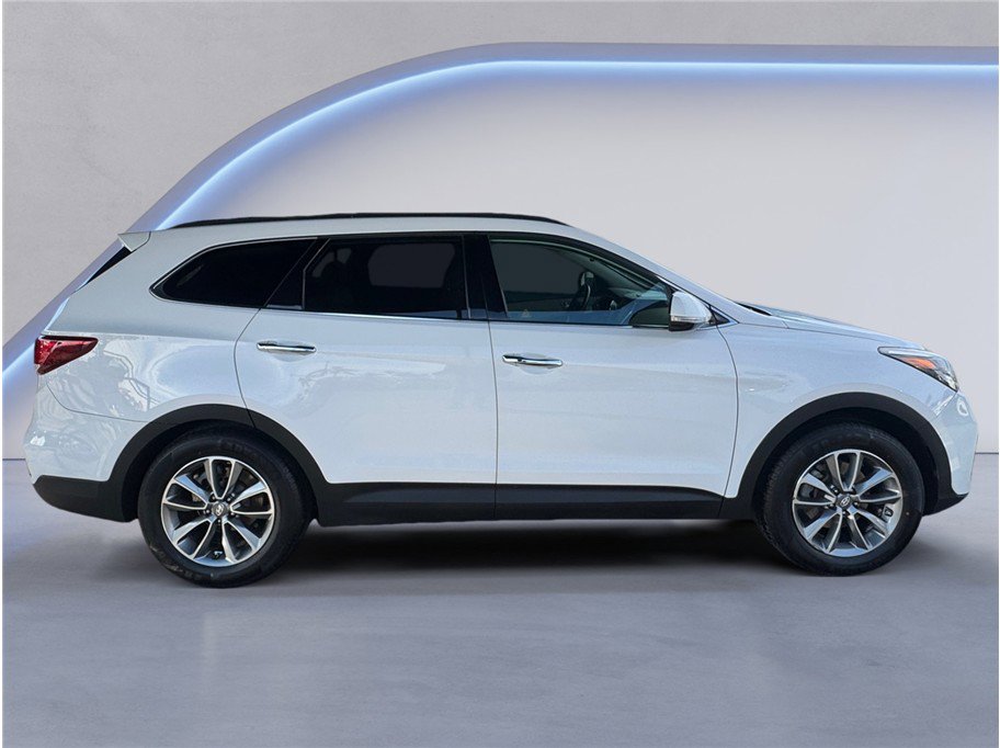 Used 2017 Hyundai Santa Fe Limited w/ Cargo Package image 7