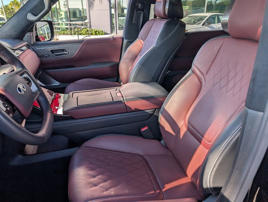 Used 2025 INFINITI QX80 Autograph image 10