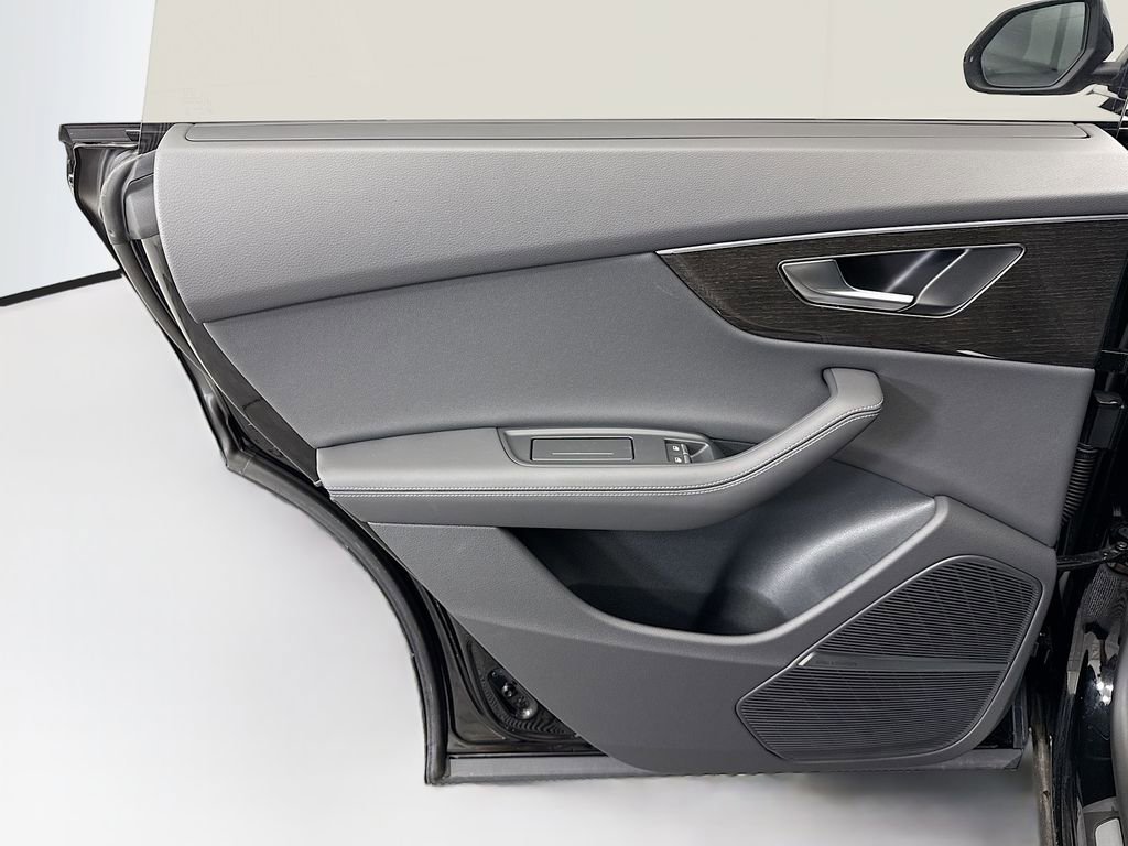New 2026 Audi Q8 Premium Plus image 25