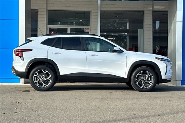 New 2026 Chevrolet Trax LT w/ Driver Confidence Package image 4