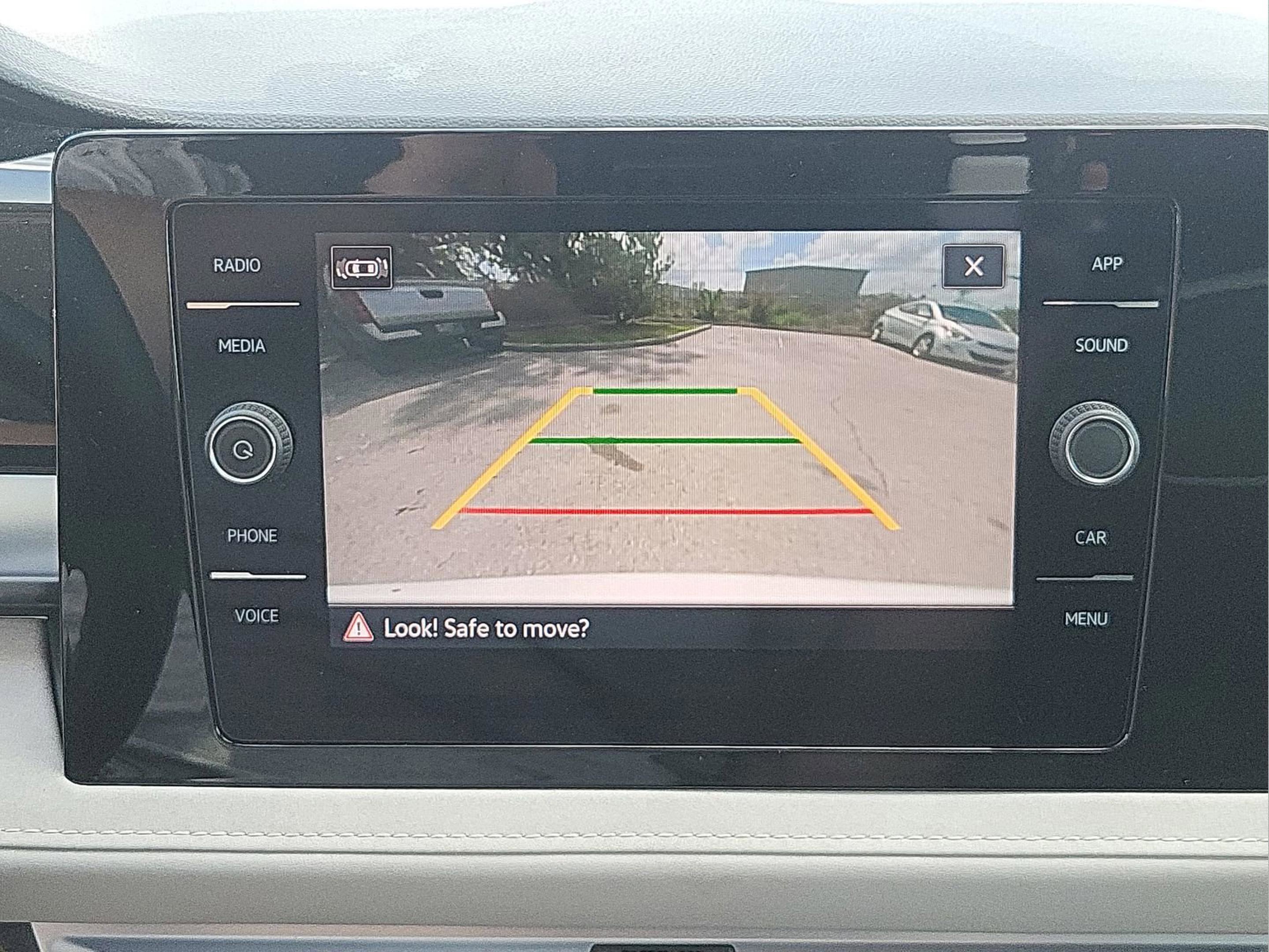 Used 2025 Volkswagen Taos SE AWD/4WD image 22