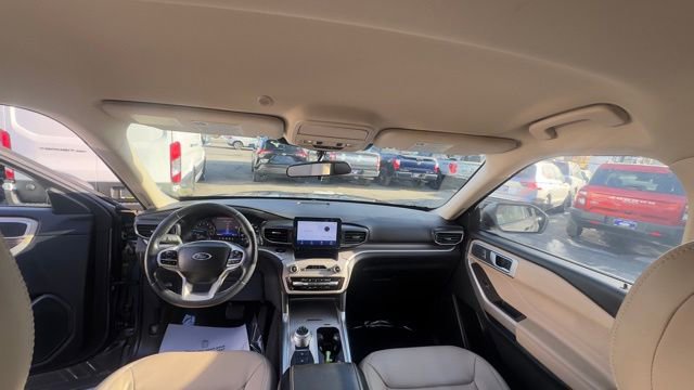 Used 2023 Ford Explorer XLT w/ Equipment Group 202A image 21