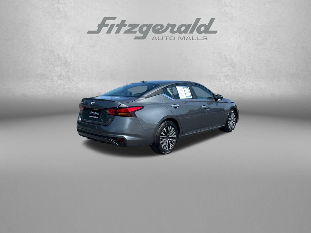 Used 2025 Nissan Altima 2.5 SV FWD image 8
