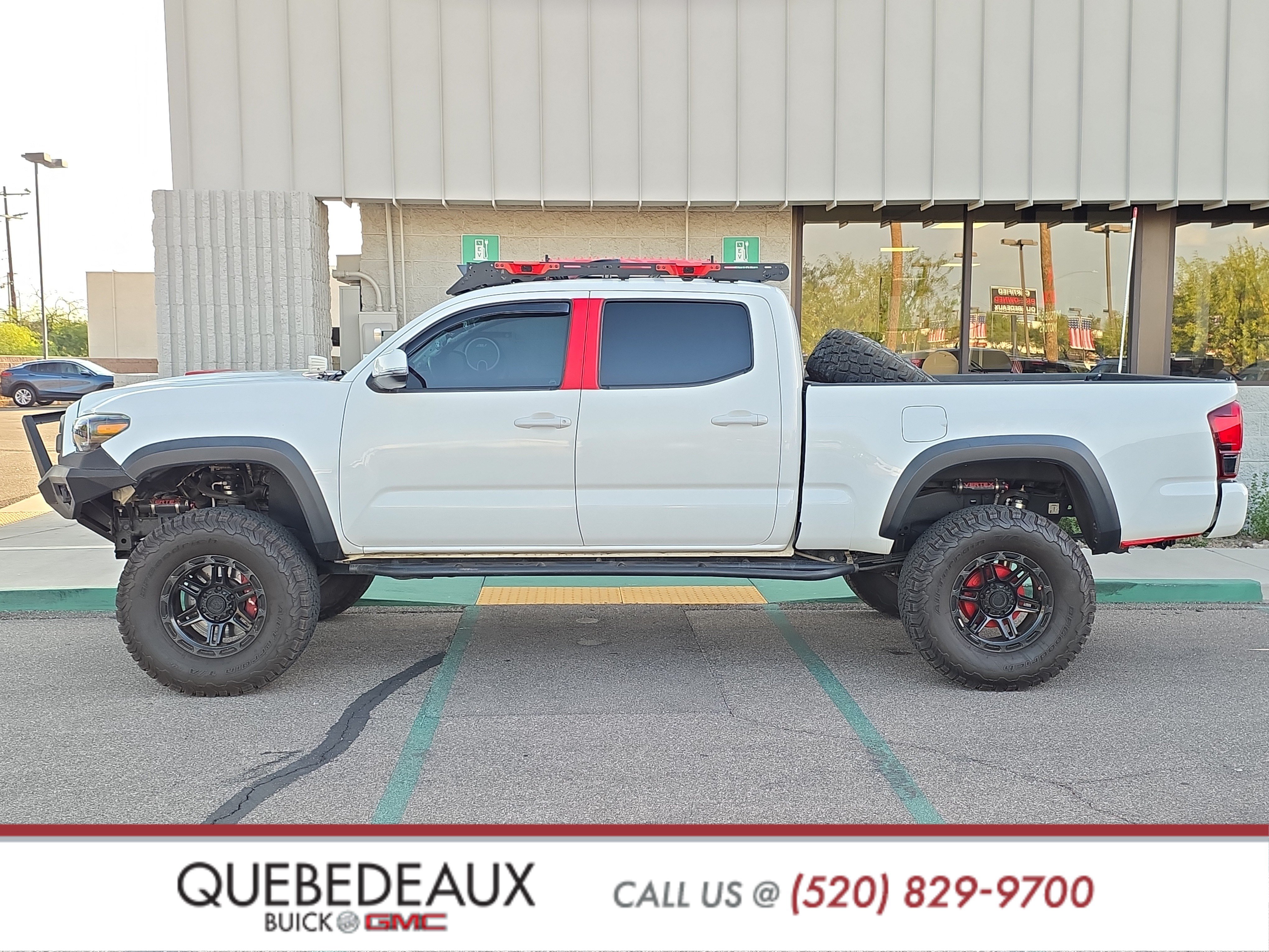 Used 2019 Toyota Tacoma TRD Off-Road w/ Technology Package AWD/4WD image 4