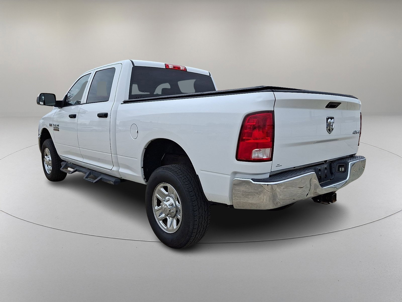 Used 2018 RAM 2500 Tradesman w/ Chrome Appearance Group image 7