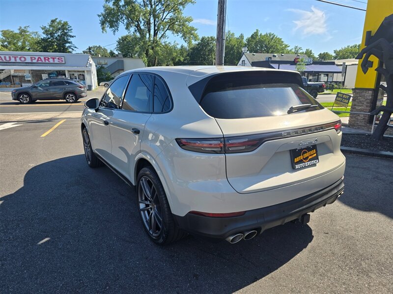 Used 2020 Porsche Cayenne S AWD/4WD image 31