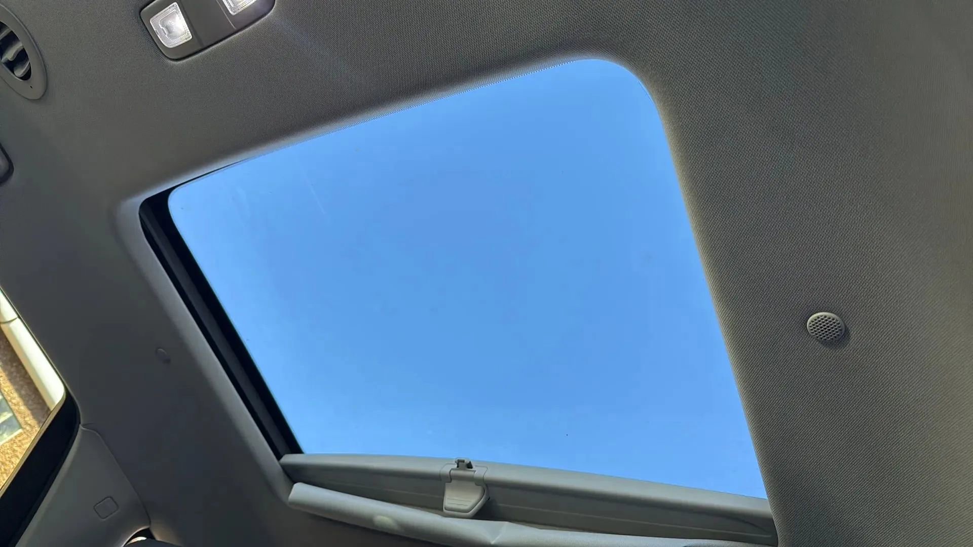 Used 2018 Buick Enclave Essence w/ Trailering Package image 29