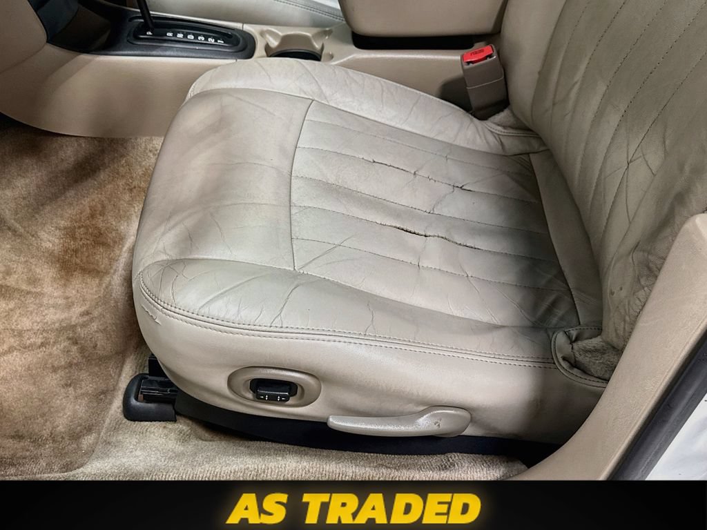 Used 2002 Chevrolet Malibu LS w/ Preferred Equipment Group 1 FWD image 19