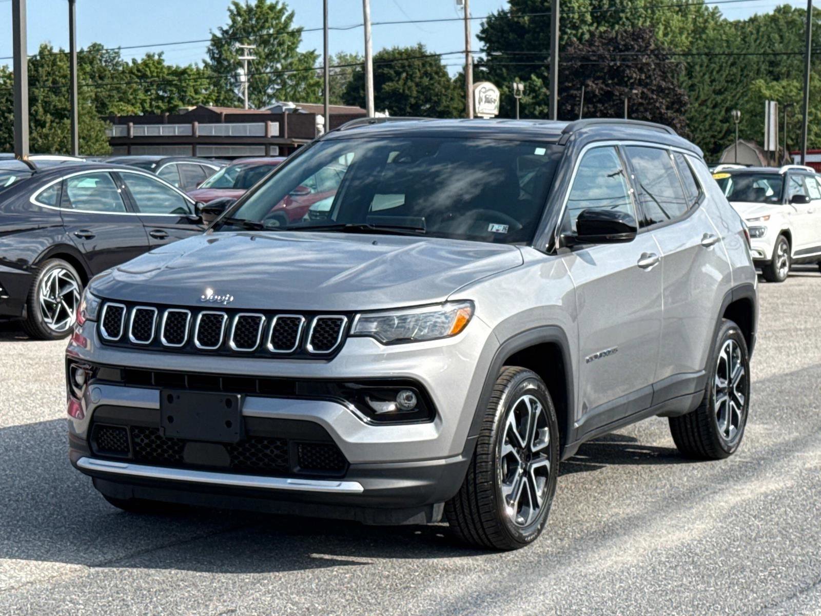 Used 2024 Jeep Compass Limited image 27