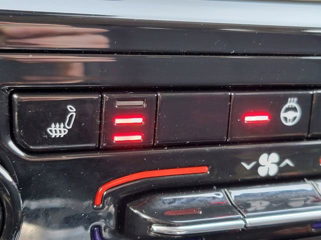 Certified 2023 Jeep Grand Cherokee Laredo w/ Luxury Tech Group I image 8