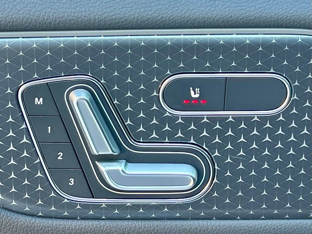 Certified 2026 Mercedes-Benz GLA 250 4MATIC image 40