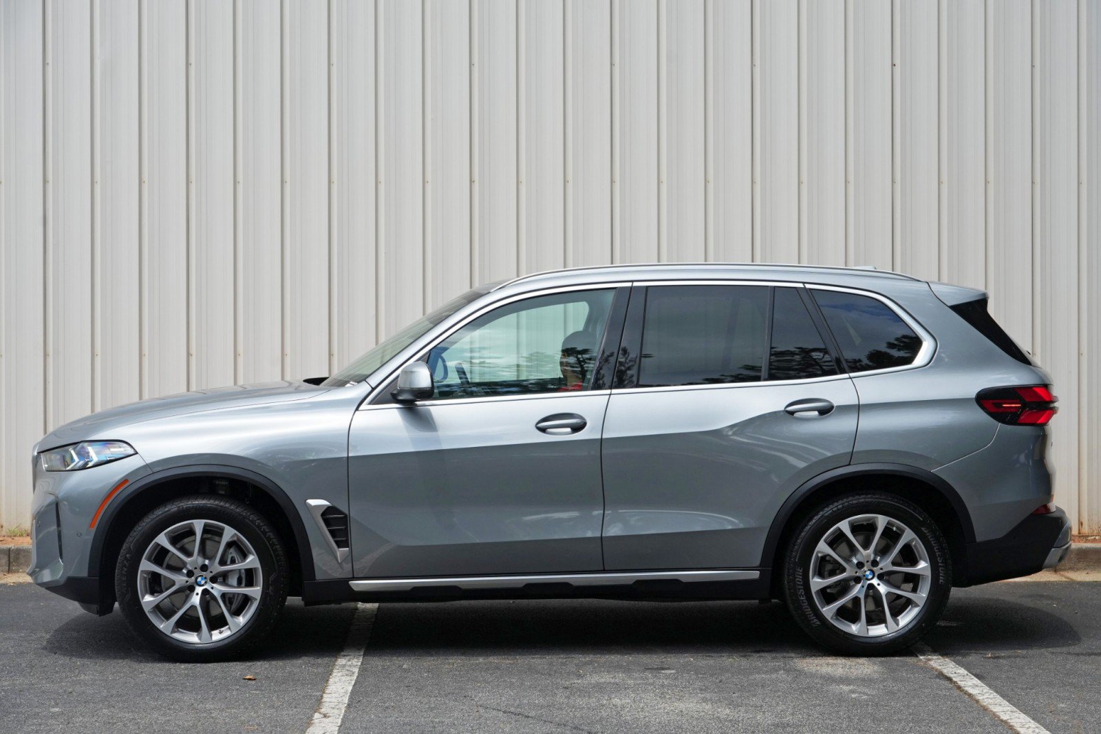 Used 2024 BMW X5 sDrive40i w/ Premium Package RWD image 54
