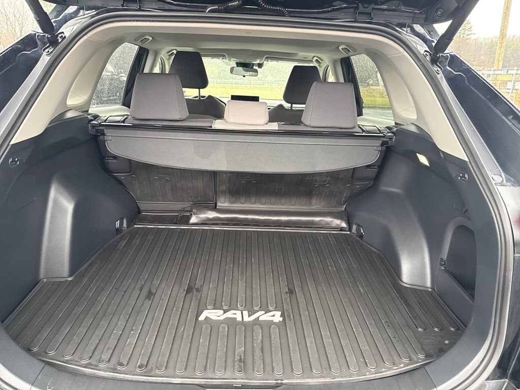 Used 2024 Toyota RAV4 XLE w/ Convenience Package AWD/4WD image 41