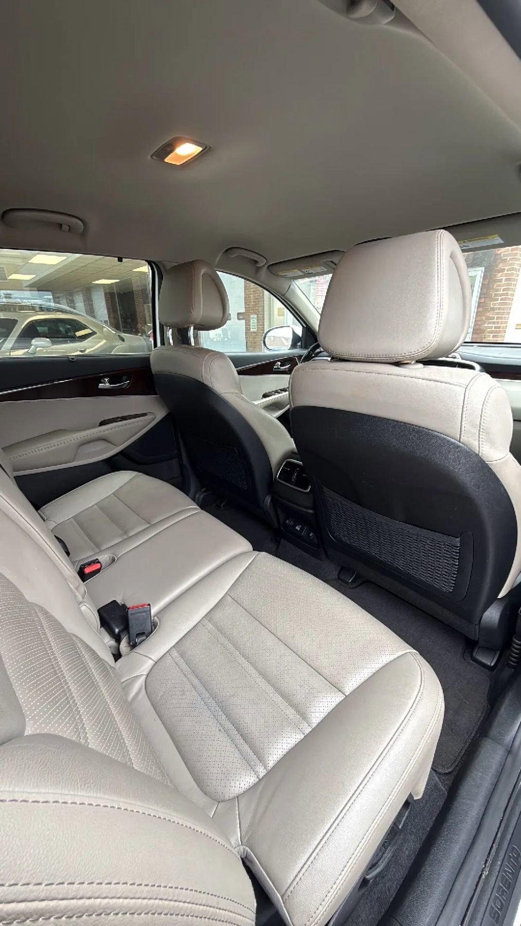 Used 2016 Kia Sorento EX w/ EX Premium Package image 27