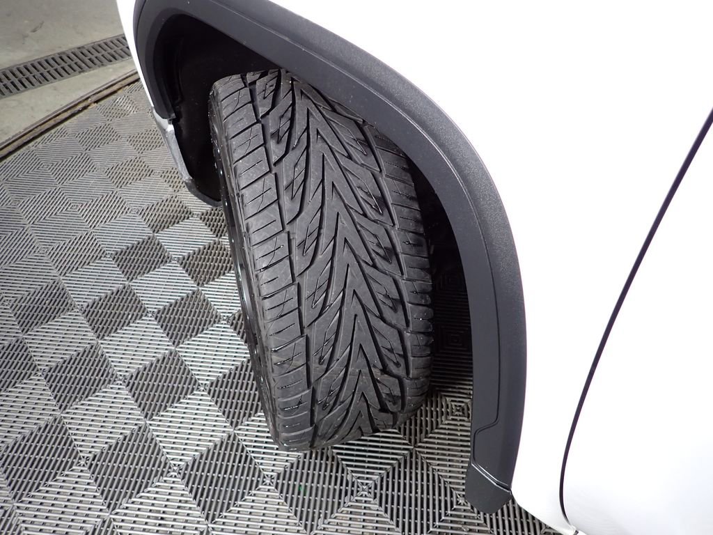 Used 2023 GMC Sierra 1500 Pro w/ Pro Value Package image 40