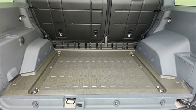 Used 2024 INEOS Grenadier Fieldmaster Edition image 15