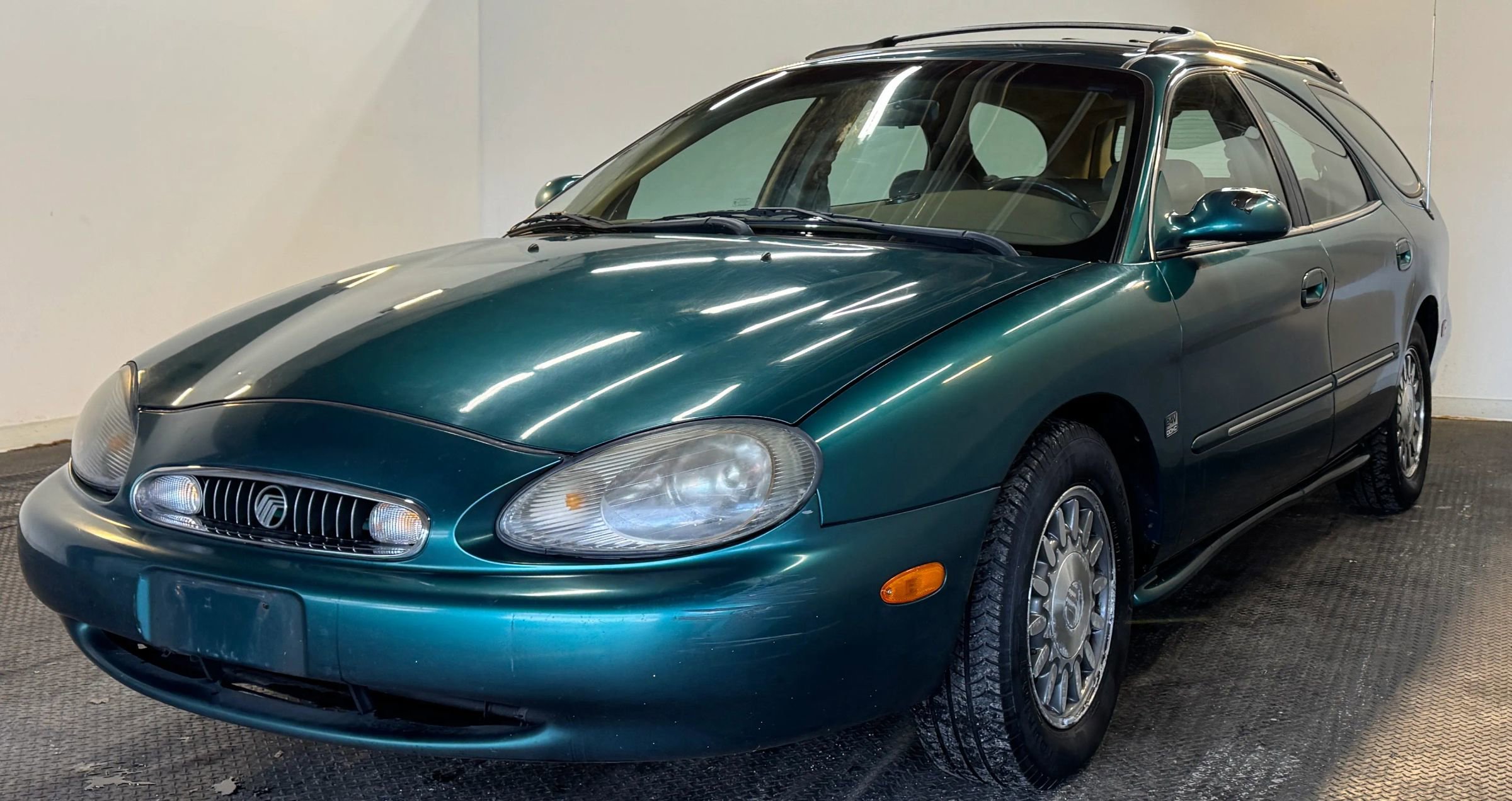Used 1998 Mercury Sable LS image 2