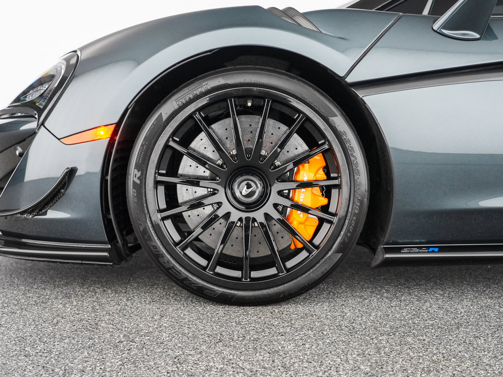 Used 2020 McLaren 620R RWD image 15