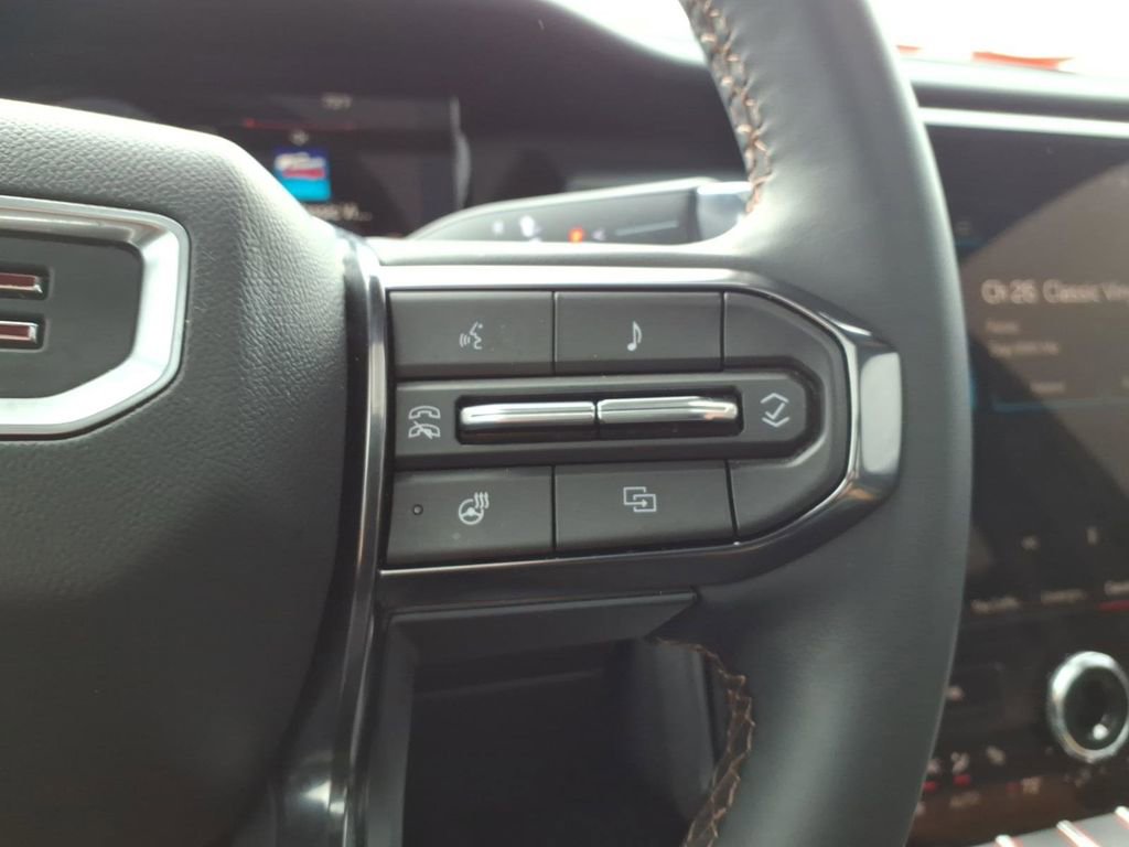 Used 2024 GMC Acadia AT4 w/ Luxury Package image 18