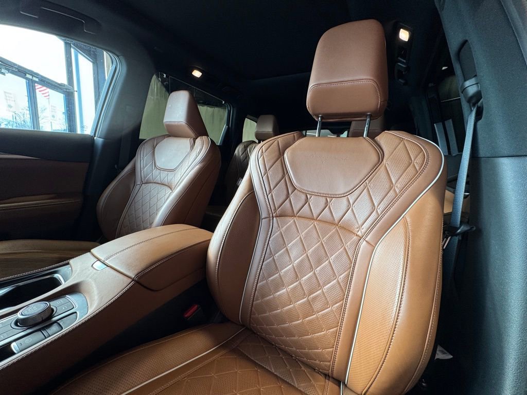 Certified 2025 INFINITI QX60 Autograph w/ Cargo Package image 21