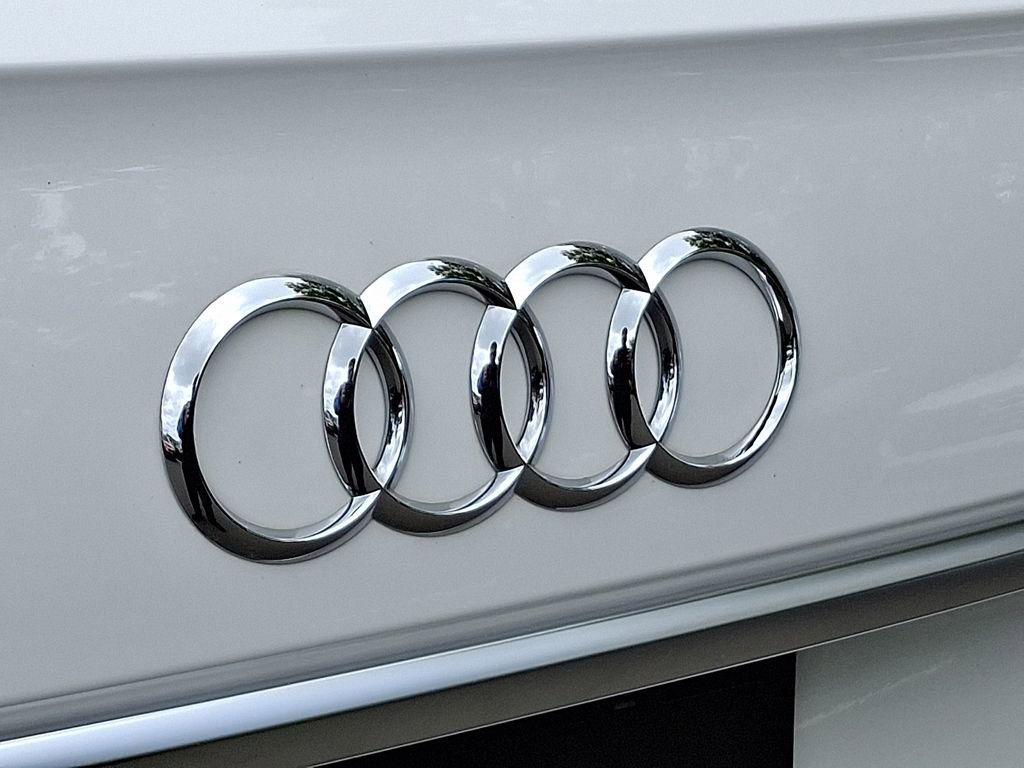 Used 2023 Audi Q5 2.0T Premium w/ Convenience Package AWD/4WD image 31