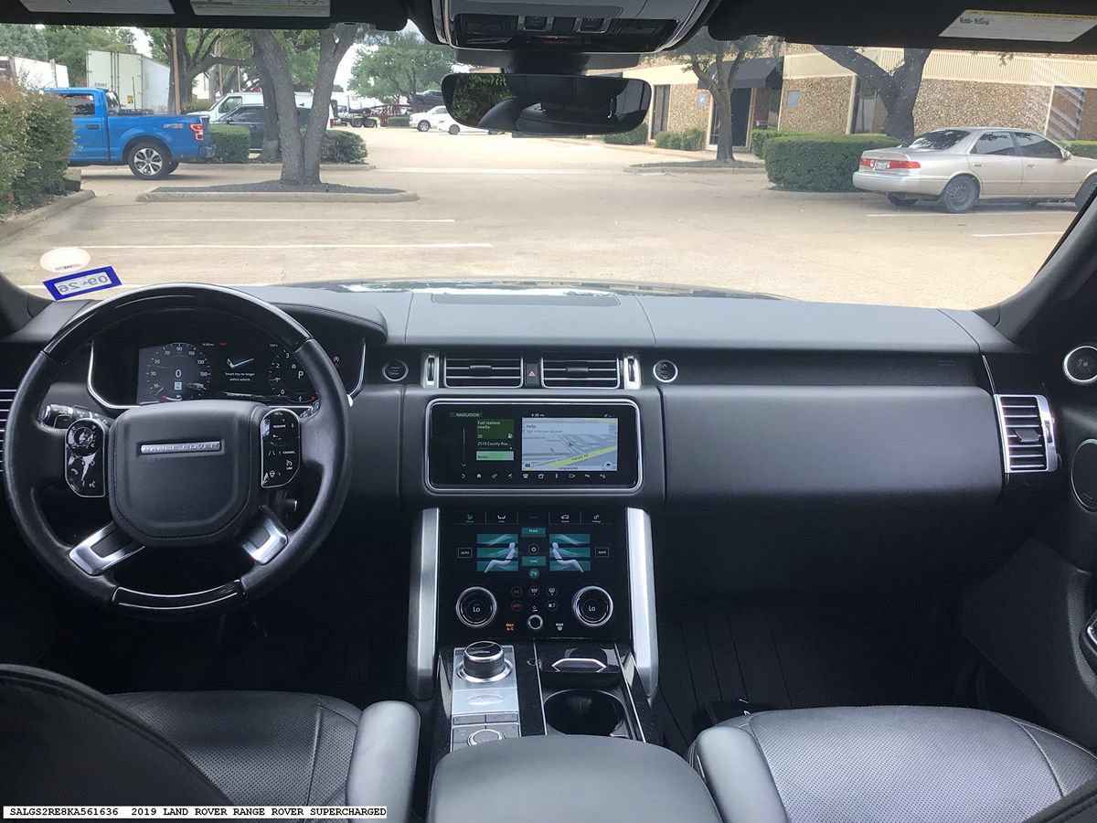 Used 2019 Land Rover Range Rover Supercharged AWD/4WD image 12