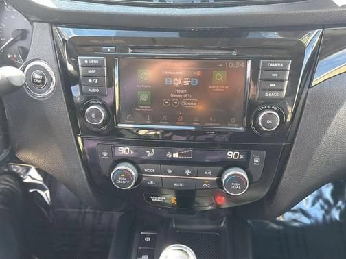 Used 2022 Nissan Rogue Sport SL AWD/4WD image 17