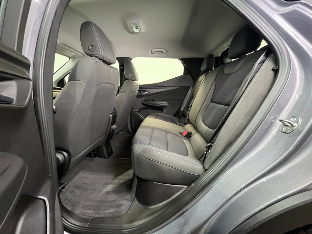 Used 2022 Chevrolet Bolt EUV LT image 17