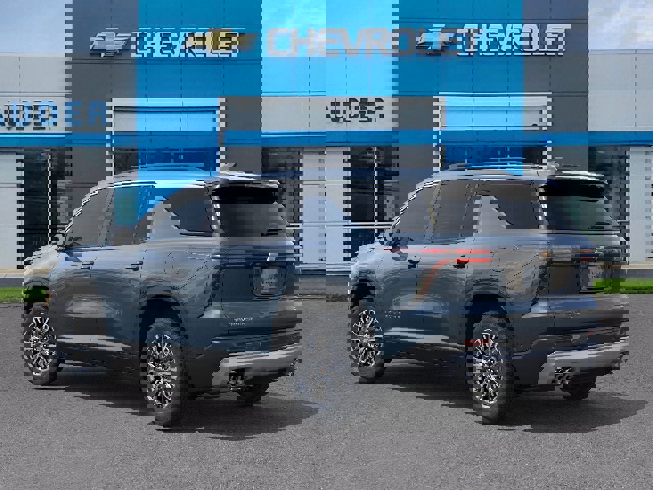New 2026 Chevrolet Traverse LT image 3