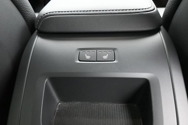 Used 2024 Volvo V60 B5 Cross Country Plus w/ Climate Package AWD/4WD image 32