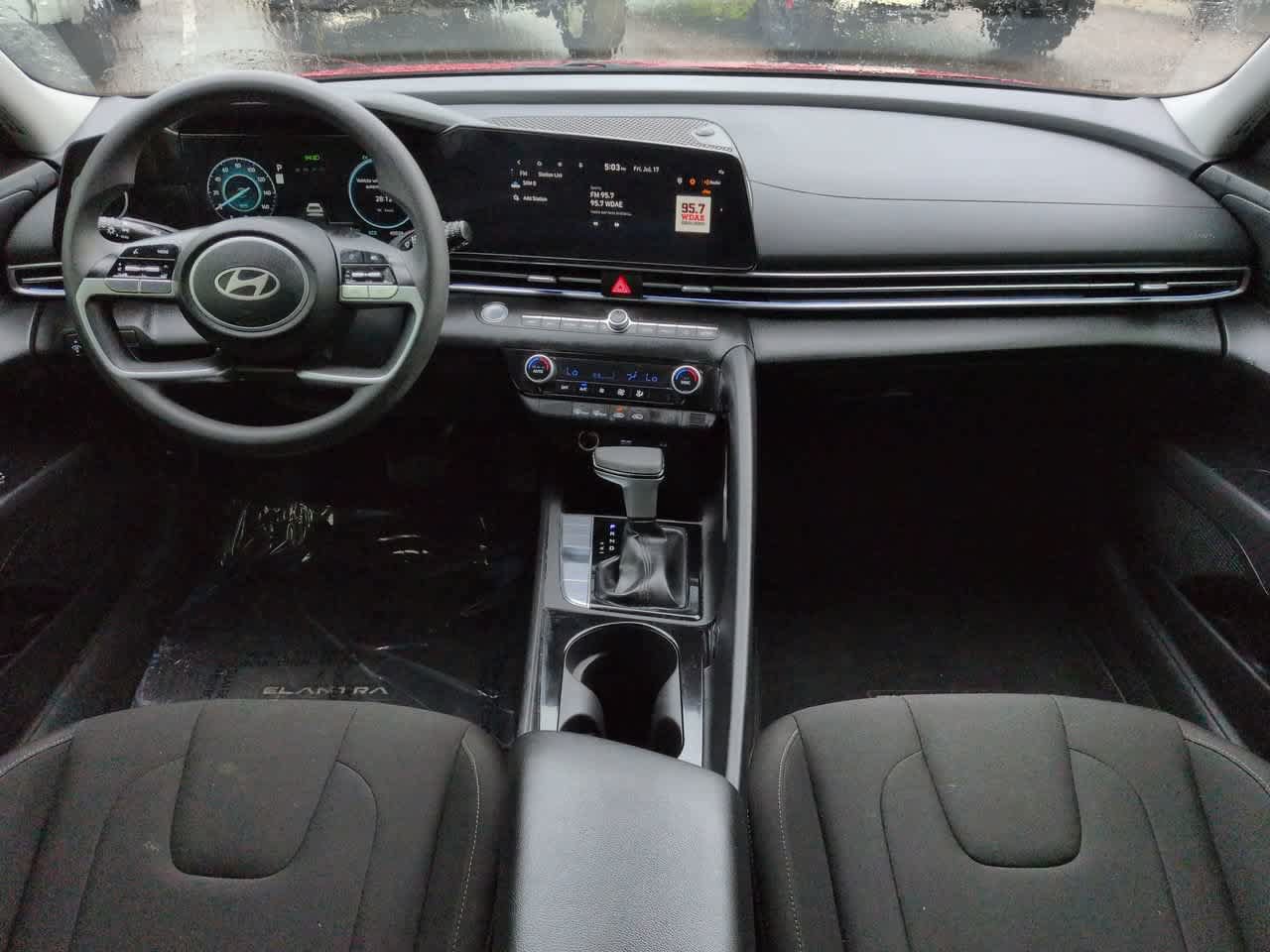 Used 2024 Hyundai Elantra Blue FWD image 14