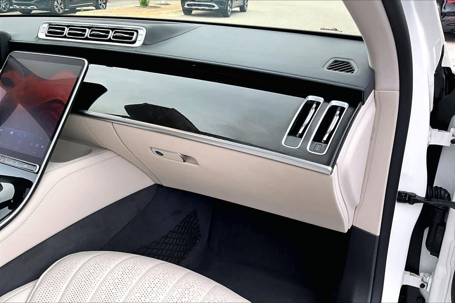 Certified 2023 Mercedes-Benz S 500 4MATIC w/ AMG Line image 19