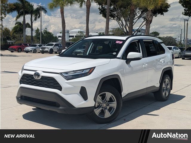 Certified 2025 Toyota RAV4 XLE w/ Convenience Package image 1