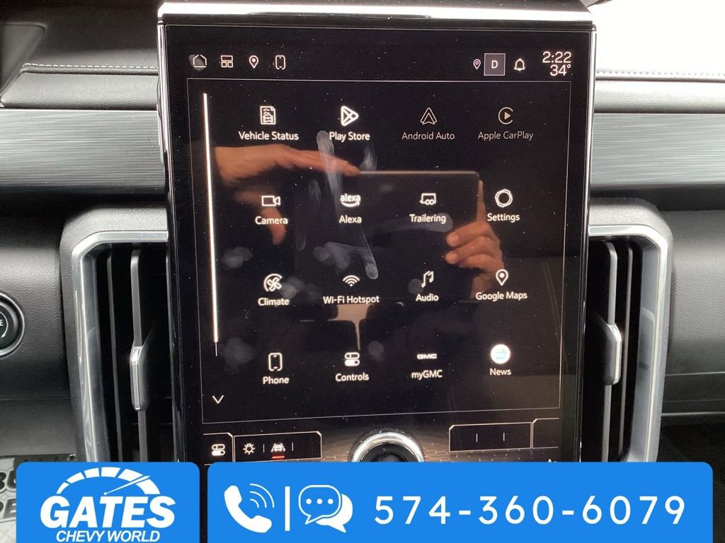 Used 2025 GMC Acadia Elevation image 3