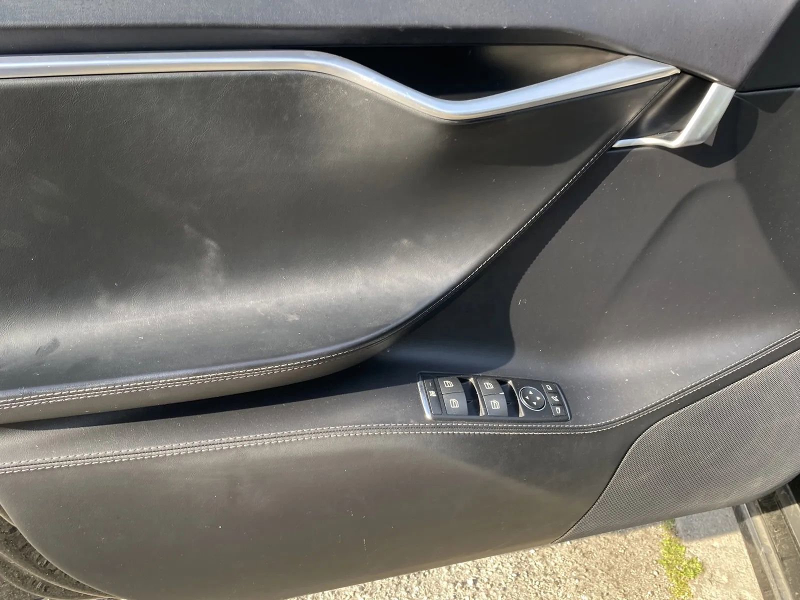 Used 2017 Tesla Model S 75 RWD image 12