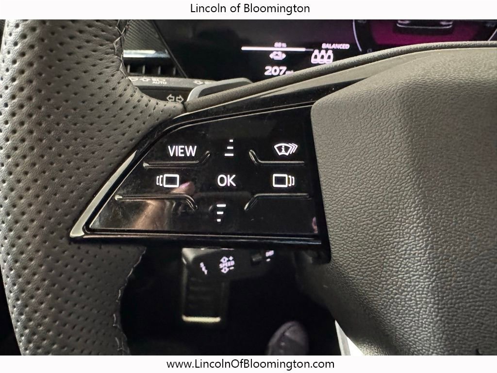 Used 2025 Audi SQ6 e-tron Prestige w/ 21" Black Optic Wheel Package image 42