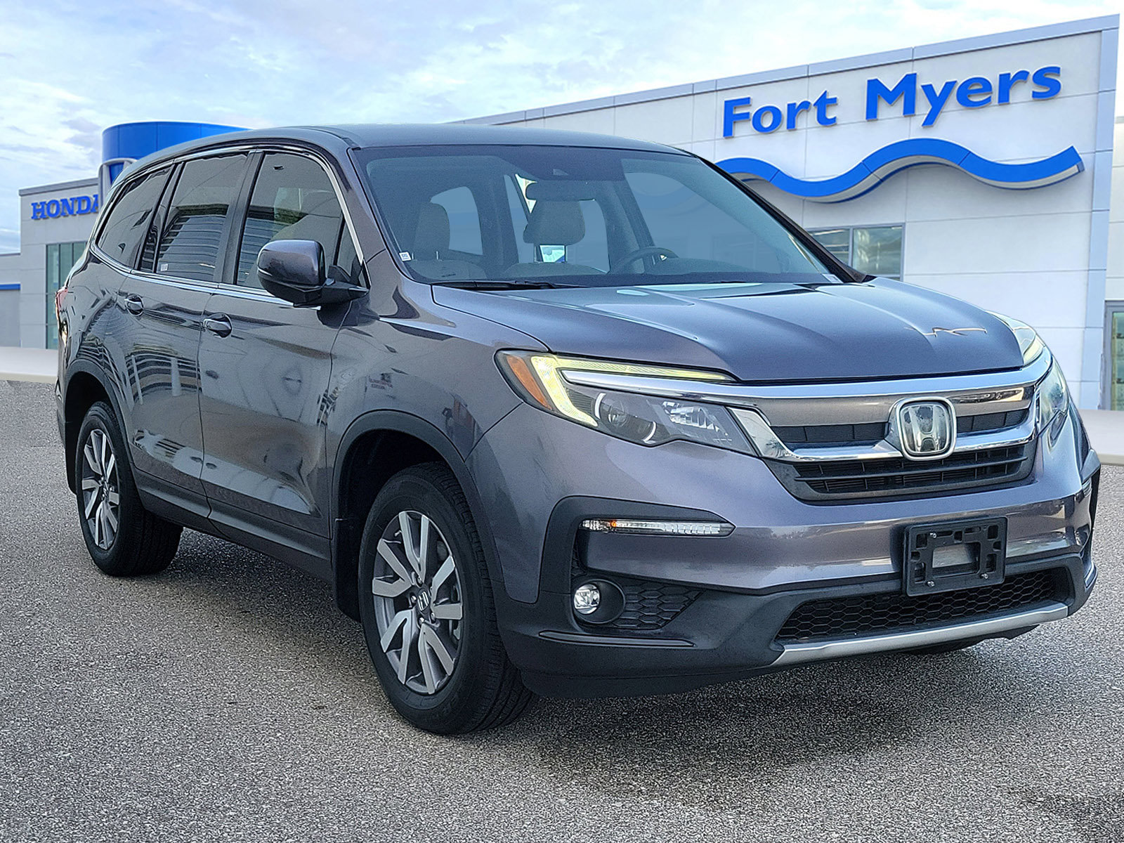 Used 2021 Honda Pilot EX image 1
