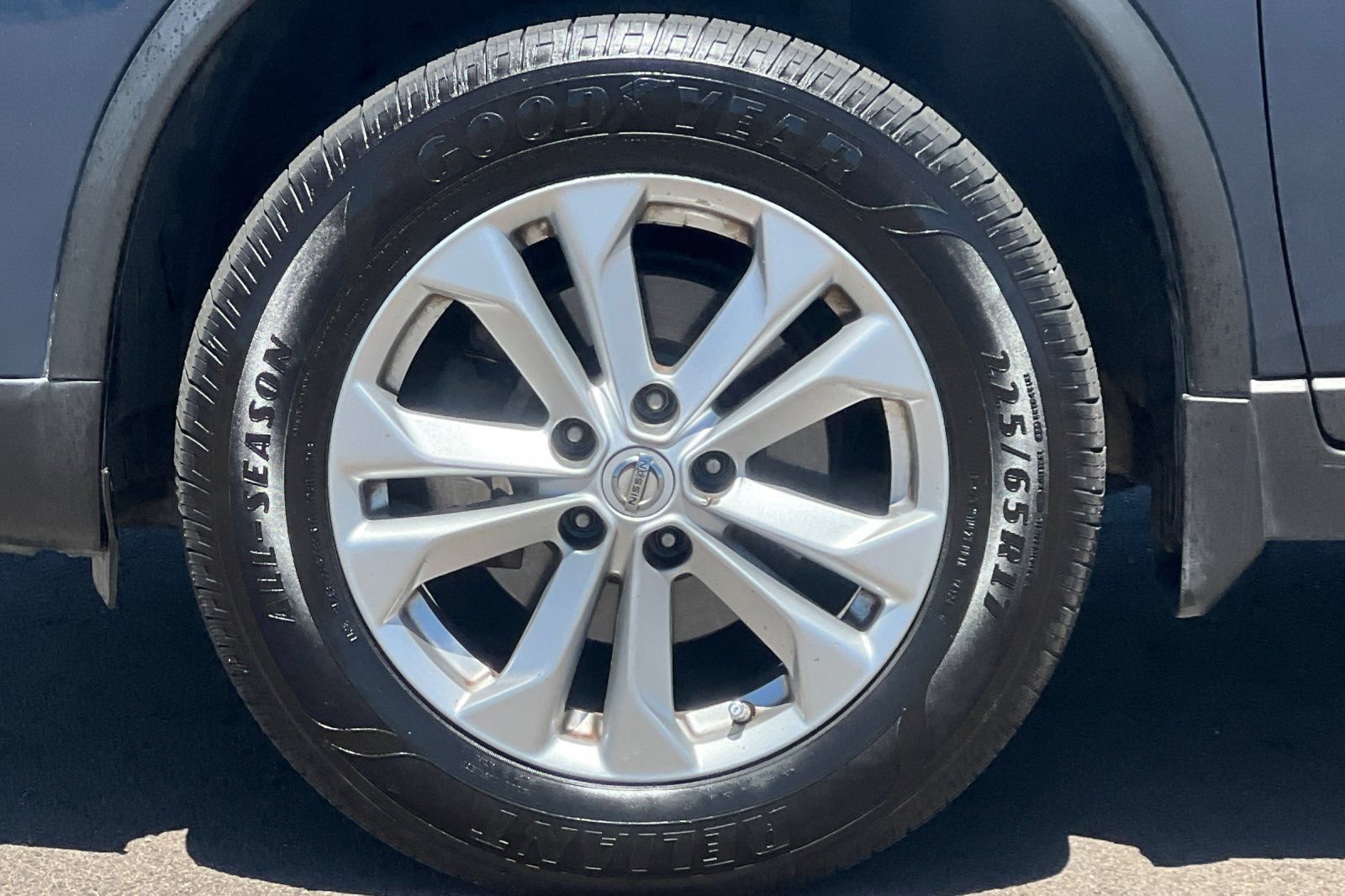 Used 2015 Nissan Rogue SV AWD/4WD image 54