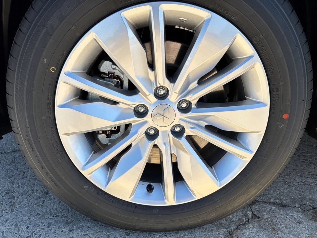 New 2026 Mitsubishi Outlander ES AWD/4WD image 46