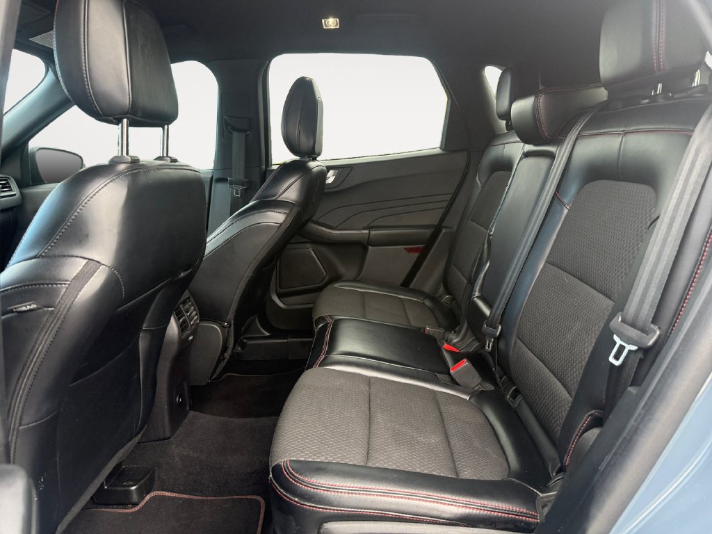 Used 2023 Ford Escape ST-Line FWD image 13