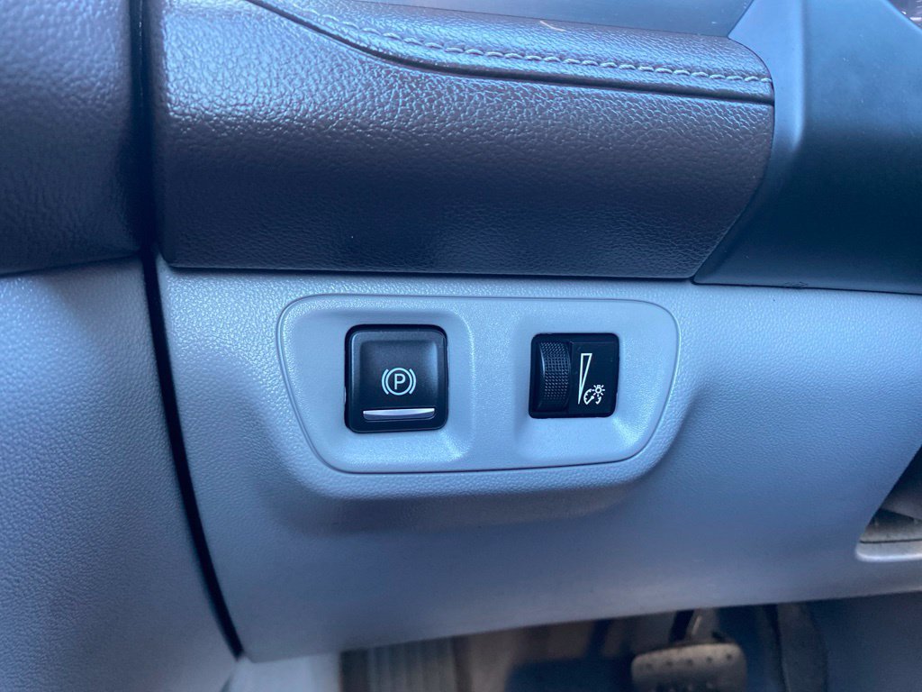 Used 2018 GMC Acadia SLT w/ LPO, Black Accent Package AWD/4WD image 24