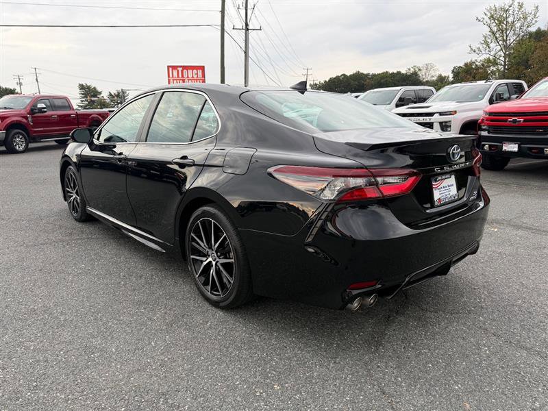 Used 2022 Toyota Camry SE image 7